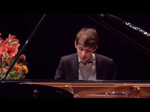 Uladzislau Khandohi - AIPC 2017 - category A - 1st round