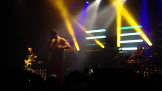 (HD) Candles in the Sun - Miguel Live in Paris France 26Jan2013