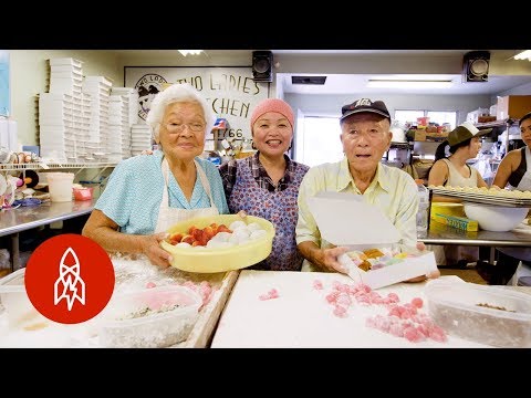 一起來嚐嚐超有名的夏威夷麻糬吧！(Taste Hawaii’s Famous Mochi)