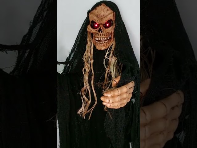 Vídeo relacionado con Boland 73081 - Decoración Calavera Esqueleto, 20 cm, figura de decoración, calavera astronómica, decoración, decoración de halloween, decoración para fiestas
