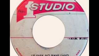Winston Jarrett - Up Park No Mans Land