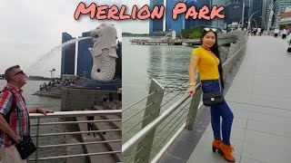 Visiting the  Merlion Park Singapore let's go!
