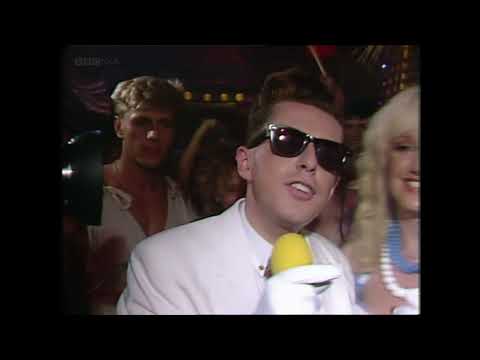 Frankie Goes To Hollywood - Two Tribes (TOTP 1984)