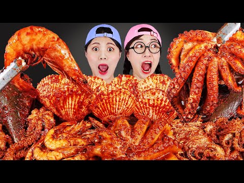 Spicy Seafood Boil Mukbang 매운 대왕해물찜 먹방 DONA 도나