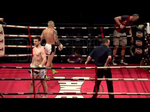 Capital 1 Muay Thai - Robertas Stasiulis v Callum Nally