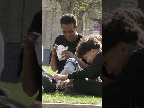 Bei mir ist er noch schlimmer #ademtv #streetcomedy #prank