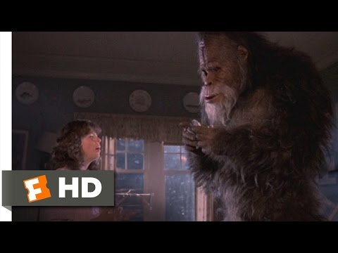 Harry and the Hendersons (3/9) Movie CLIP - Eating the Corsage (1987) HD