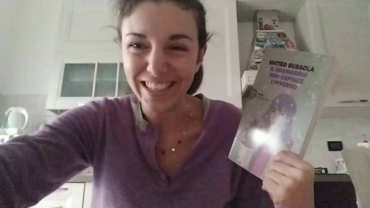 Watch Now Recensione del libro: il rosmarino non capisce l'inverno di Matteo Bussola Recensione del libro: il rosmarino non capisce l'inverno di Matteo Bussola