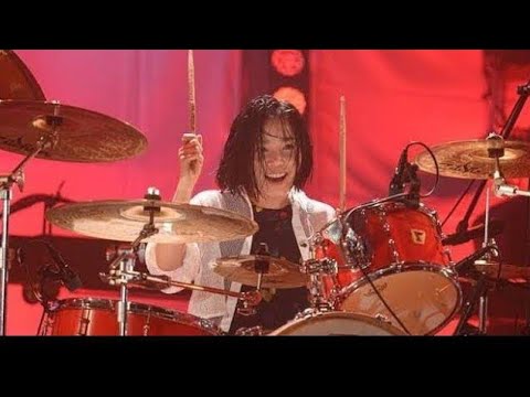佐藤健が抜擢“TENBLANKのドラマー”宮崎優が話題 ドラム演奏姿・重要シーンの場面写真到着【グラスハート】