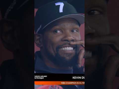 Kevin Durant's REACTION to Piraeus' Incredible Atmosphere 🔥