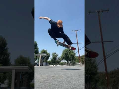 Jake Hayes - Slo mo Ollie