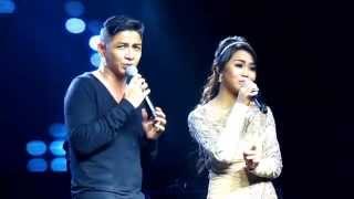 Download lagu Wani Kayrie feat. Ungu - KU PINANG KAU DENGAN BISMILLAH (LIVE) @ Ungu Mozaik Tour 2015 KL mp3