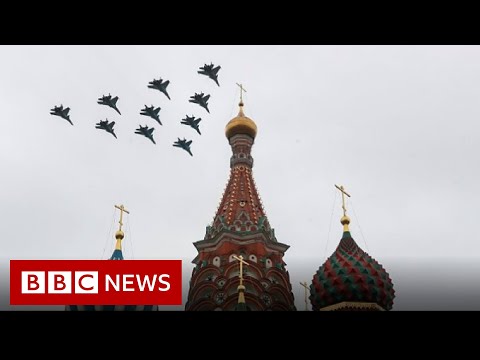 俄羅斯將勝利日閱兵式換成空中表演 - BBC News (Russia swaps Victory Day parade for air show - BBC News)