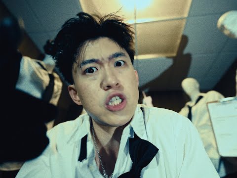 Rich Brian - Serpents! (Official Video)