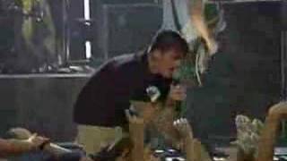 New Found Glory - My friends over you - Hard rock live