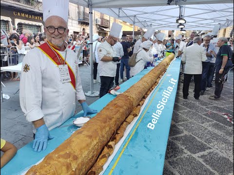 Il cannolo più lungo del mondo, il nuovo record è di Caltanissetta