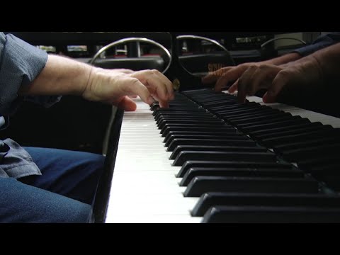 Músicos se reinventam para evitar prejuízos durante pandemia