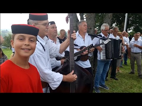 OCA NEMAM MAJKA MI JE STARA-@IZVOR RAKOVICA-DRUŽENJE U RAKOVICI..4K...