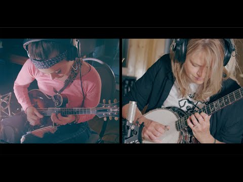 Sweet Sixteenths - Alison Brown (feat. Sierra Hull) (Official Video)