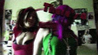 Avenue D - Do I Look Like A Slut Music Video