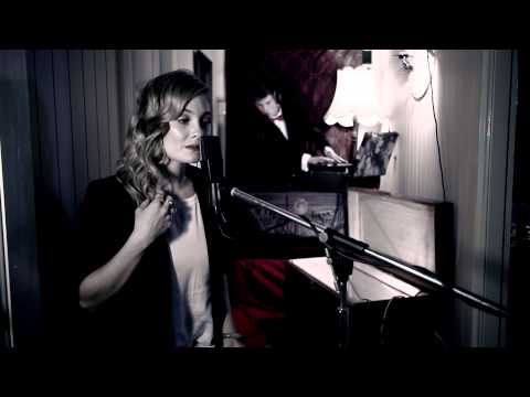 Tom Thum- Glory Box ft. Claire Walters (Portishead beatbox cover)