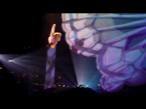 Sensation White 2010 Prague Jerome Isma-Ae