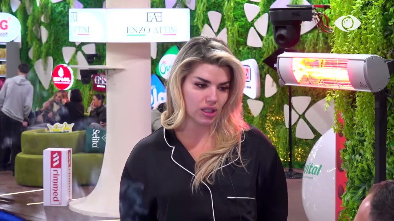 “Ke qenë aktive ndaj nuk dole në Prime”/ Seno 'thumbon' Sabinën: Domethënë ke qenë aktive