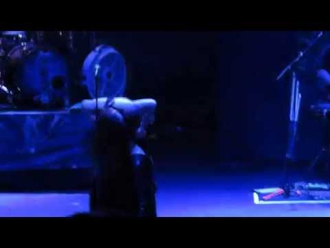 Floor Jansen Headbanging