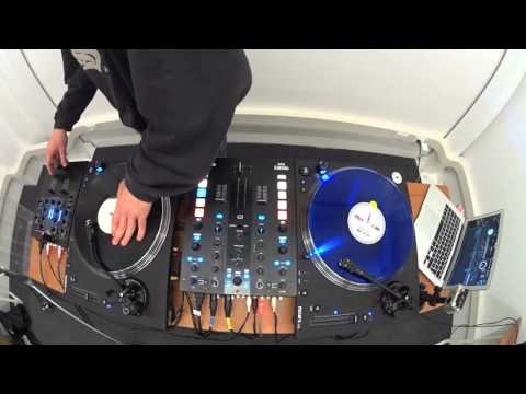 DJ 5L dropping the styles on Mixars CUT and STA