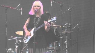 dum dum girls &quot;bedroom eyes&quot;@lollapalooza 2012