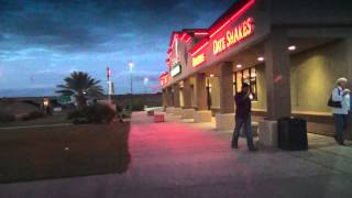 preview picture of video 'Dateland, Arizona, Date Shakes, Gas Station, Quiznos'