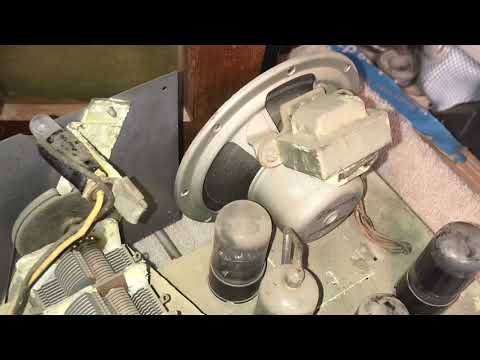 1938 Emerson CG-276 Am/Sw radio