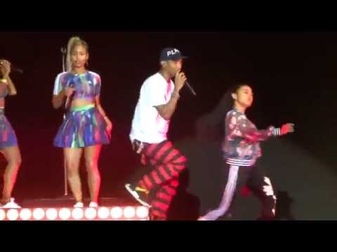 Pharrell Williams -  Blurred Lines /  Get Lucky - live Opener Festival 2016