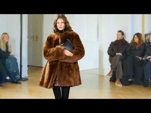 Toteme | Fall/Winter 2026/27 | Paris Fashion Week