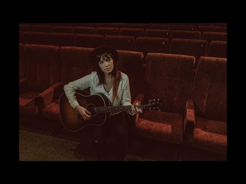 Clara Louise - Nicht mehr zu retten (Offizielles Musikvideo)