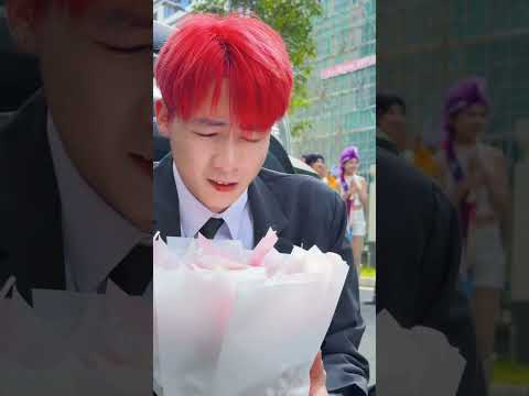 只有他一直爱着你