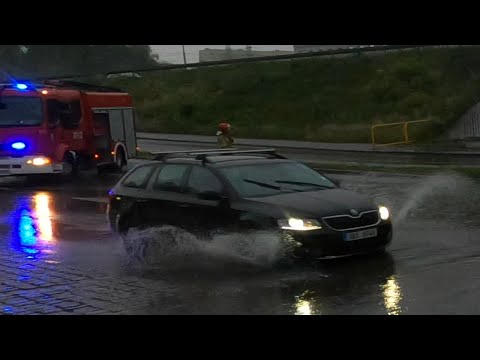 Zalana Aleja Roździeńskiego w Katowicach 07.06.2022