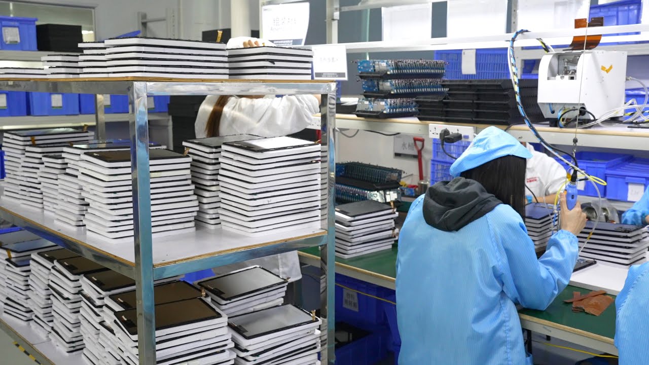 The amazing mass production process of tablet computers。A 20 year old computer factory in China