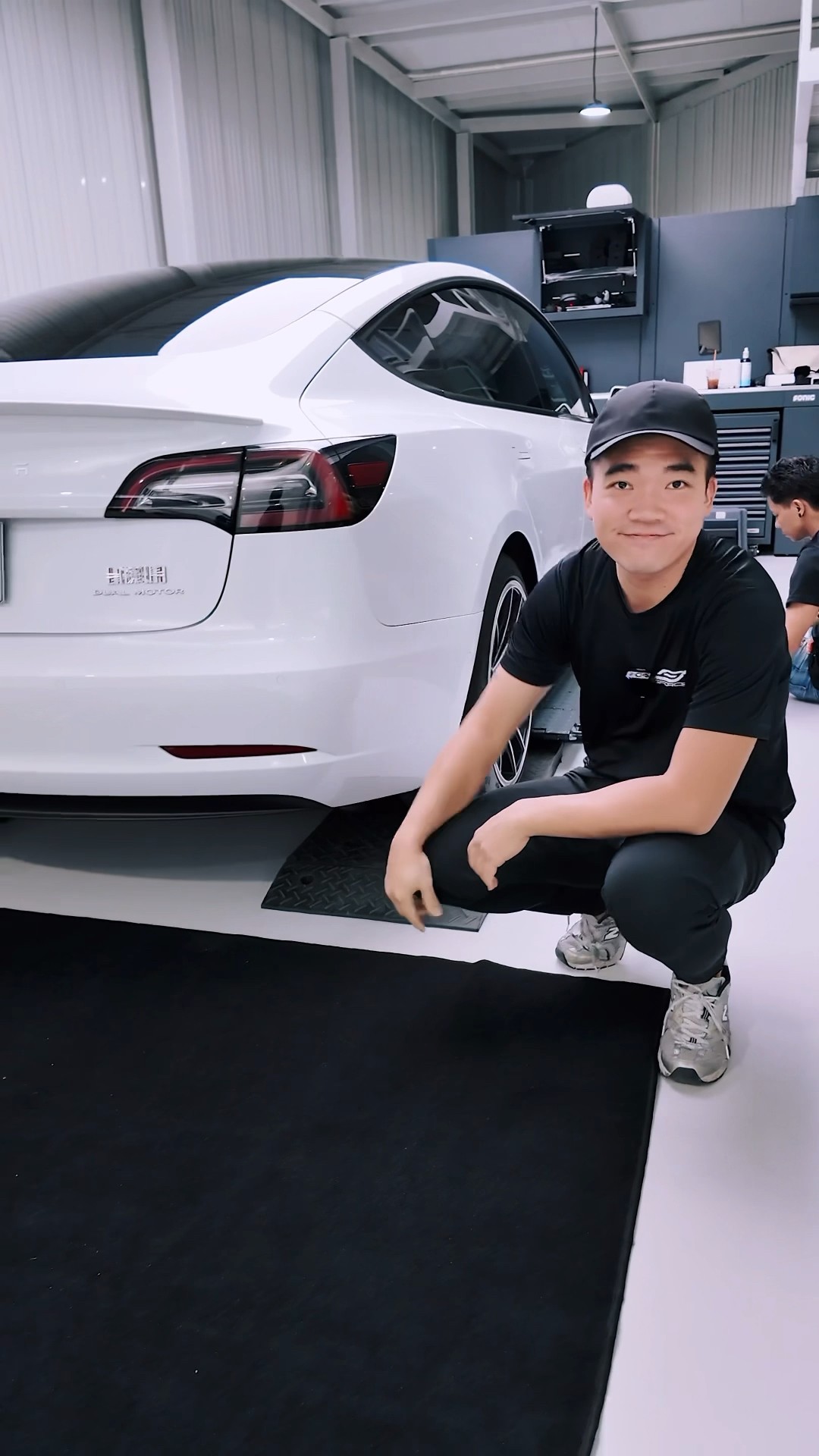 โช๊คที่นิ่งที่สุดใน 3 โลก #Ohlins DFV #เทสล่า #GFORCE