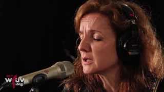 Patty Griffin - "Don't Let Me Die In Florida" (Live at WFUV)