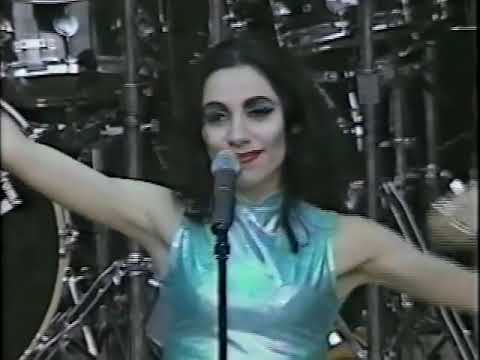 PJ HARVEY // 1995-06-18 MTV 120 Minutes - C'mon Billy & Meet Ze Monsta