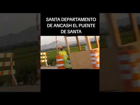 ESTAMOS CERCA DEL PUENTE DE SANTA EN ANCASH ESTAMOS VIENDO PURO ARROZ TAMBIÉN SIEMBRAN CAMOTE