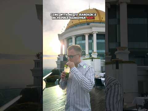 Visiting Bangkok's famous Hangover Bar 🍸