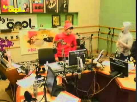 111228 KTR 2-25 taking pics time