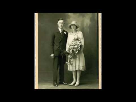 Fred 'Sugar' Hall and his Sugar Babies - How's Your Uncle, How's Your Auntie - 1931.