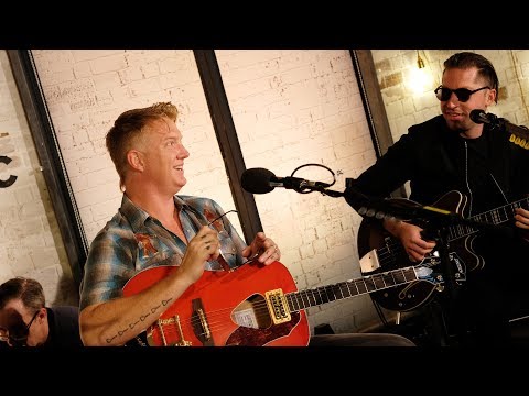 Queens of the Stone Age - Domesticated Animals (6 Music Live Room)