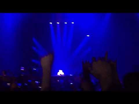 I Am Hardwell Intro @ o2 Dublin HD