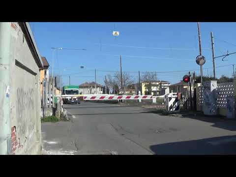 Passaggio a livello di via Ambrogio Albonese - Mortara (PV) / Level Crossing / Passage à niveau