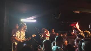 Skegss - Up In The Clouds - Live