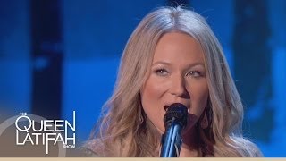 Jewel Performs &#39;The Christmas Song&#39; (Chestnuts Roasting on An Open Fire)